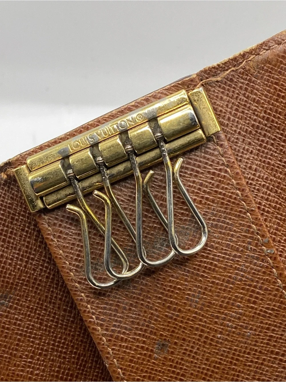 Louis Vuitton Multicles 4 Key Case